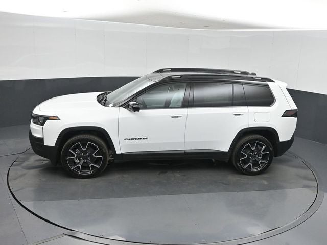 2026 Jeep Cherokee Overland