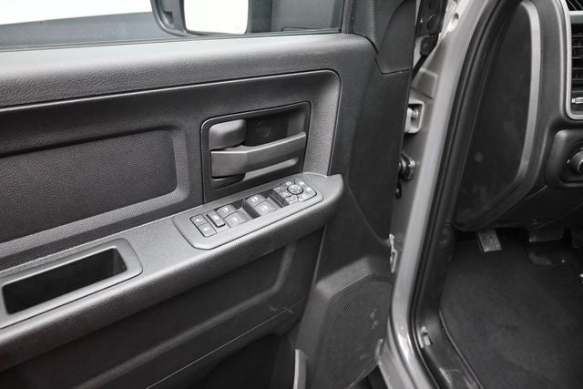 2026 RAM 2500 Black Express