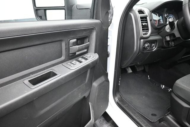 2026 RAM 2500 Black Express