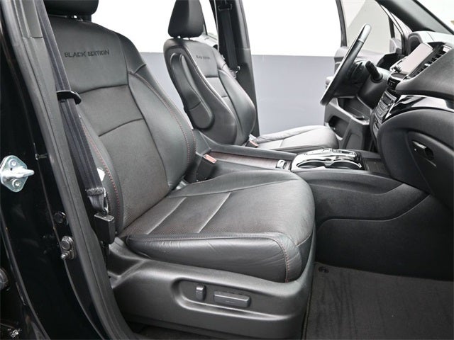 2022 Honda Pilot Black Edition