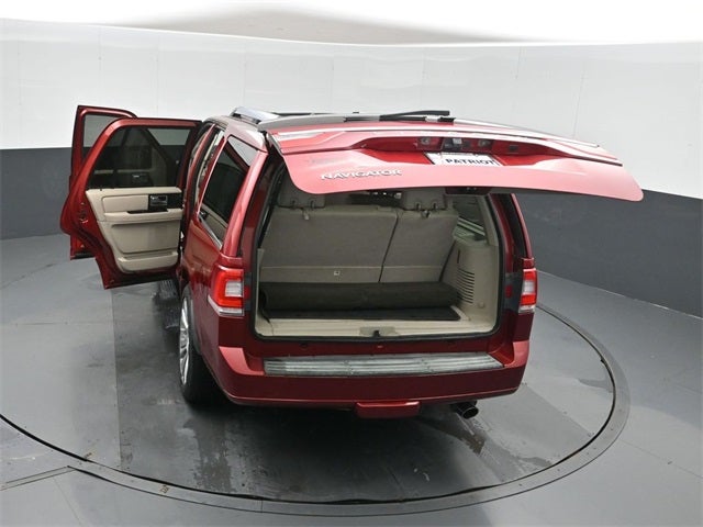 2017 Lincoln Navigator Select