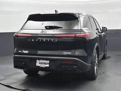 2023 INFINITI QX60 LUXE