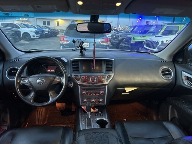 2020 Nissan Pathfinder SL