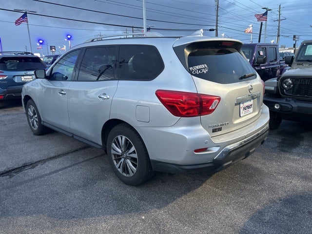 2020 Nissan Pathfinder SL