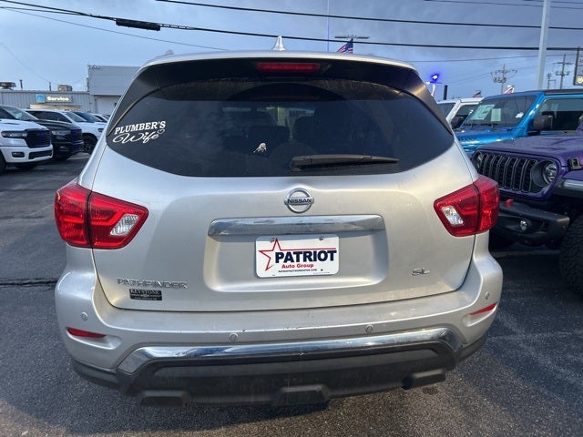 2020 Nissan Pathfinder SL