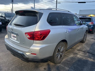2020 Nissan Pathfinder SL