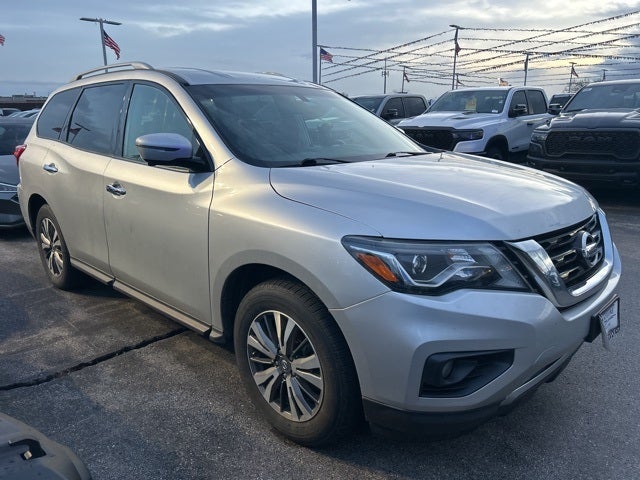 2020 Nissan Pathfinder SL