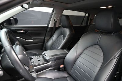 2023 Toyota Highlander Hybrid XLE