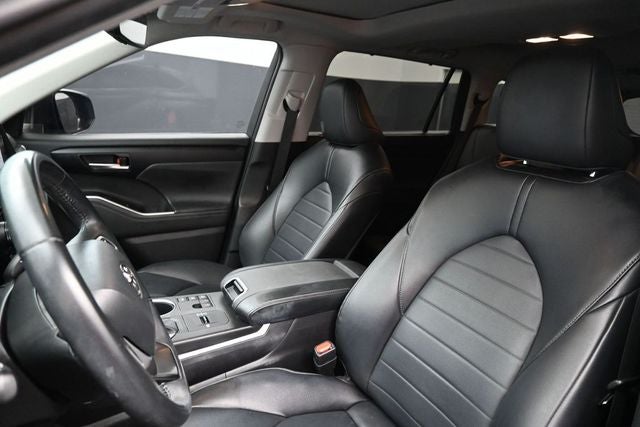 2023 Toyota Highlander Hybrid XLE