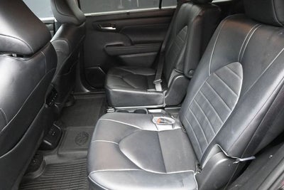 2023 Toyota Highlander Hybrid XLE