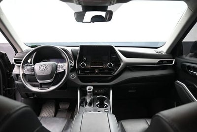 2023 Toyota Highlander Hybrid XLE