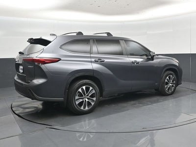 2023 Toyota Highlander Hybrid XLE