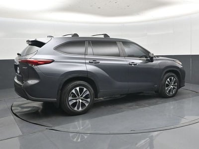 2023 Toyota Highlander Hybrid XLE