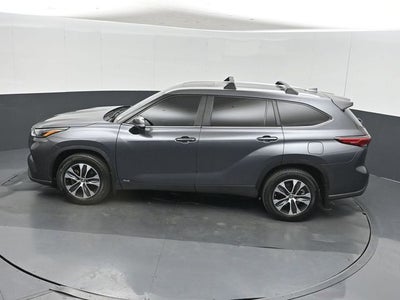 2023 Toyota Highlander Hybrid XLE