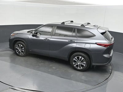 2023 Toyota Highlander Hybrid XLE
