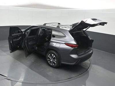 2023 Toyota Highlander Hybrid XLE
