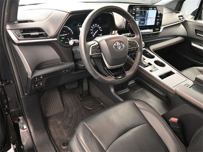 2022 Toyota Sienna XSE 7 Passenger