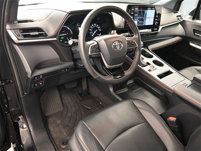 2022 Toyota Sienna XSE 7 Passenger