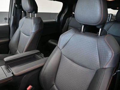 2022 Toyota Sienna XSE 7 Passenger