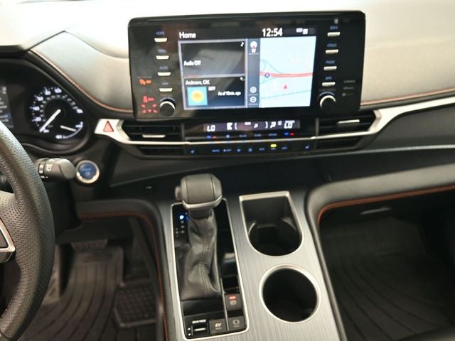 2022 Toyota Sienna XSE 7 Passenger