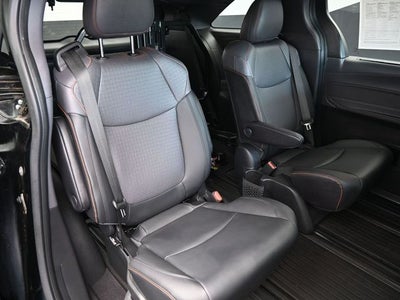 2022 Toyota Sienna XSE 7 Passenger