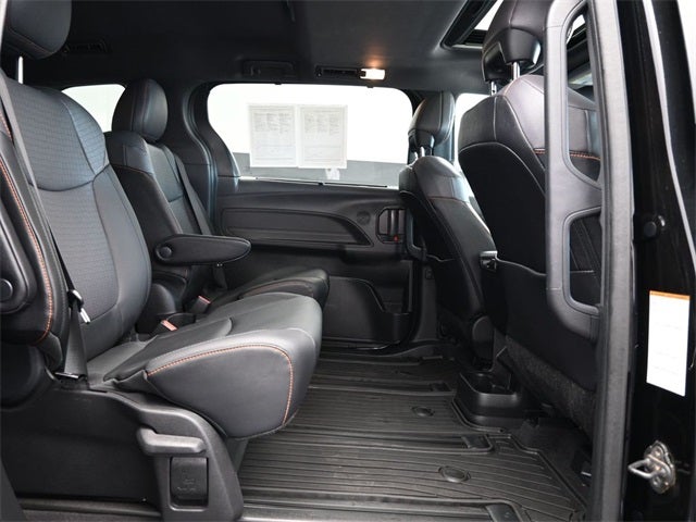 2022 Toyota Sienna XSE 7 Passenger