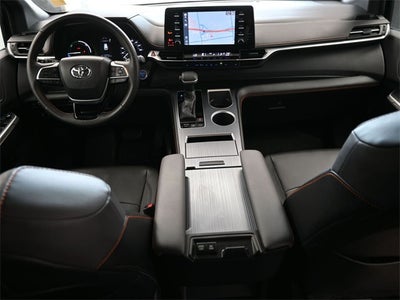 2022 Toyota Sienna XSE 7 Passenger