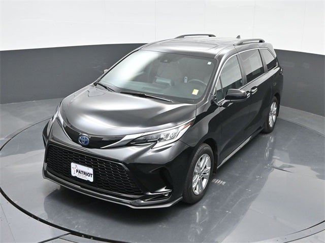 2022 Toyota Sienna XSE 7 Passenger