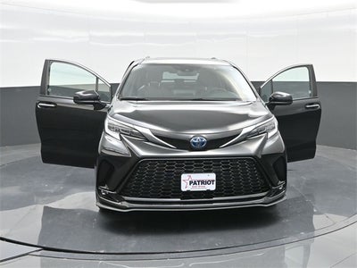 2022 Toyota Sienna XSE 7 Passenger