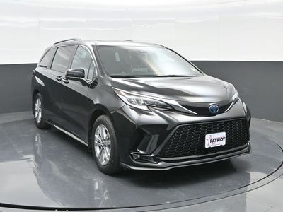 2022 Toyota Sienna XSE 7 Passenger