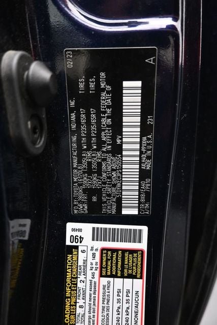 2023 Toyota Sienna XLE 8 Passenger