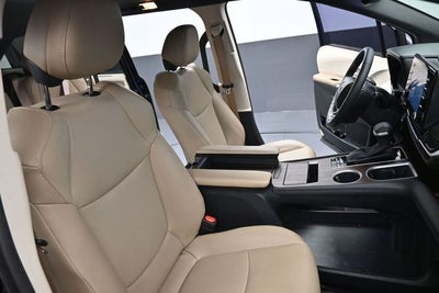 2023 Toyota Sienna XLE 8 Passenger
