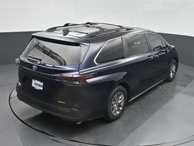 2023 Toyota Sienna XLE 8 Passenger
