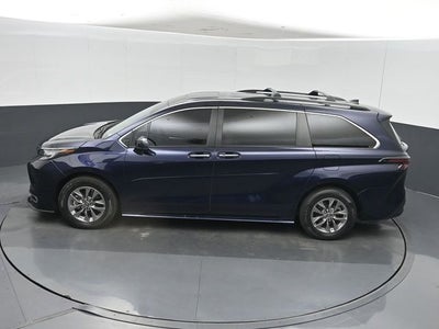 2023 Toyota Sienna XLE 8 Passenger