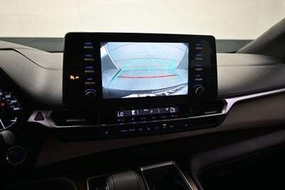 2023 Toyota Sienna XLE 8 Passenger