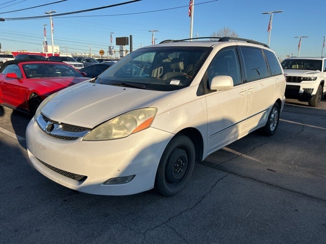 2006 Toyota Sienna Base