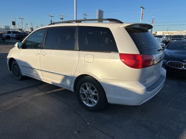 2006 Toyota Sienna Base