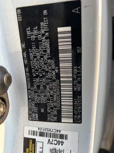 2006 Toyota Sienna Base