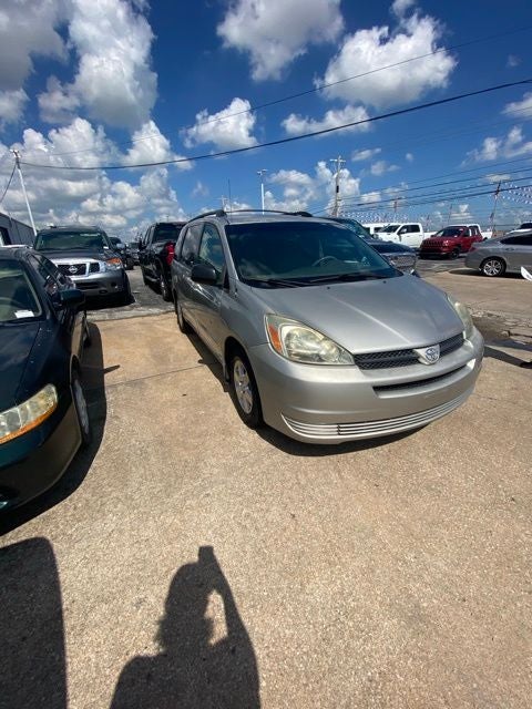 2005 Toyota Sienna CE