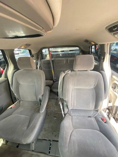 2005 Toyota Sienna CE