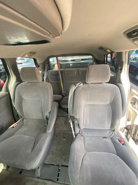 2005 Toyota Sienna CE