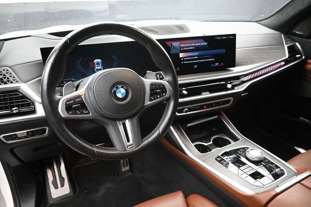 2023 BMW X7 M60i