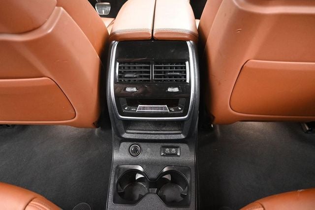2023 BMW X7 M60i