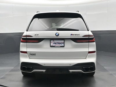 2023 BMW X7 M60i