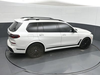 2023 BMW X7 M60i