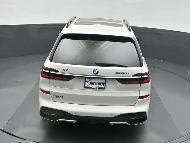 2023 BMW X7 M60i