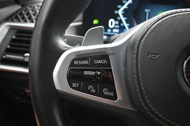 2023 BMW X7 M60i