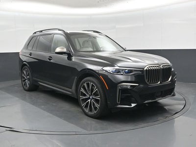 2022 BMW X7 M50i