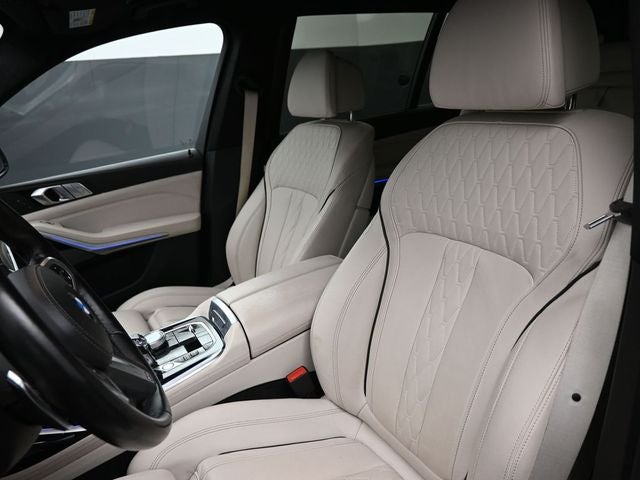 2022 BMW X7 M50i