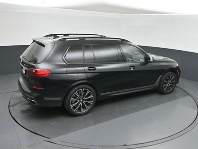 2022 BMW X7 M50i